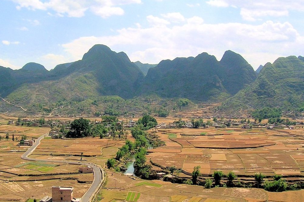 Wan Feng Lin River near Xingyi, Qianxi'nan Buyei and Miao Autonomous Prefecture, Guizhou, China