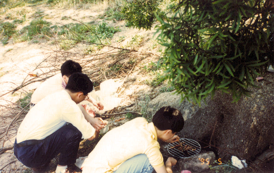 Almost Fatal Barbeque Scenes in Xiamen, Fujian China