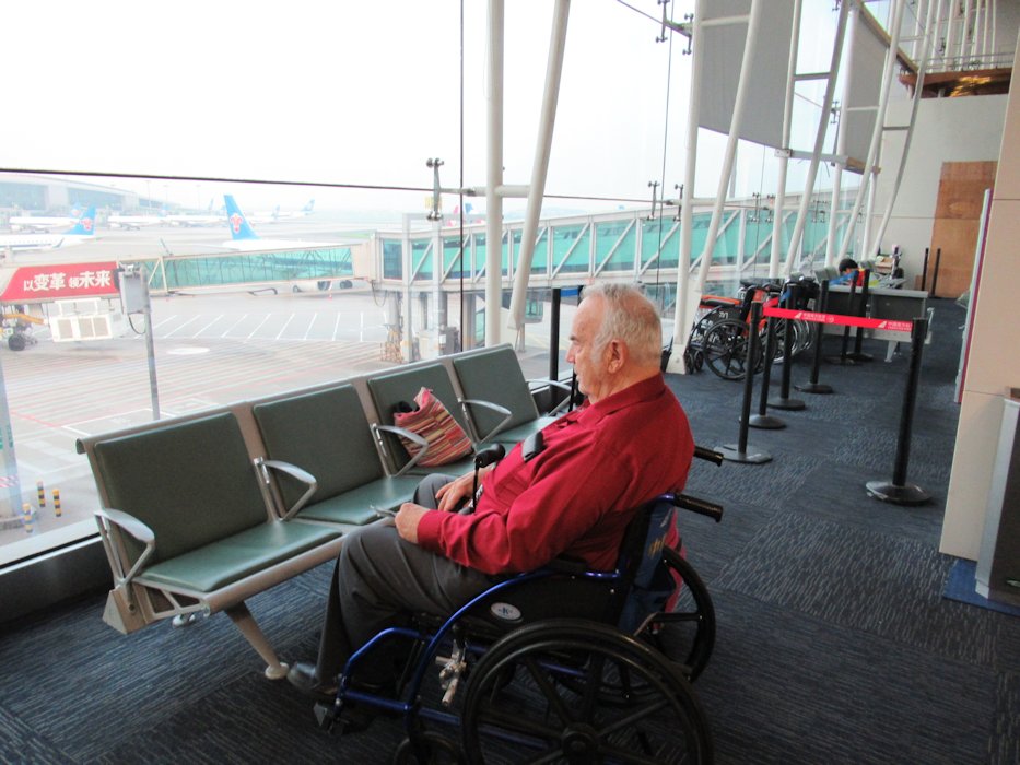 Elderly Passengers Waiting for Boarding to Zhengzhou  