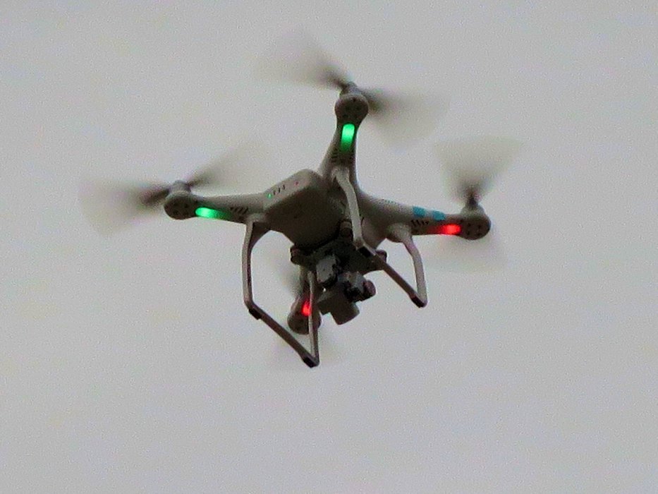 Sias Uses many Drones with Cameras  