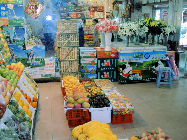 Many types of Fruit and Flowers for Sale