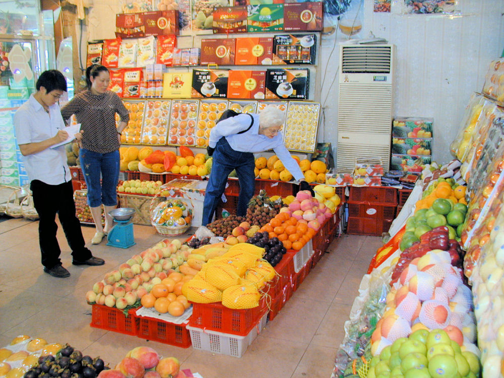 Fruit Sellers, Zhengzhou, Henan, China