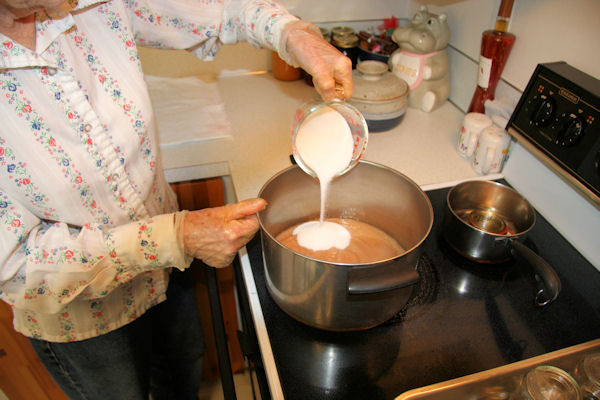 Step 11 - Add Sugar to Pears 