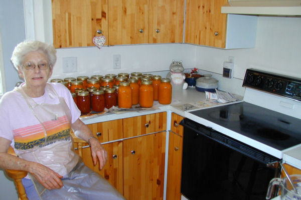 Step Ten, Set Jars on Paper to Cool