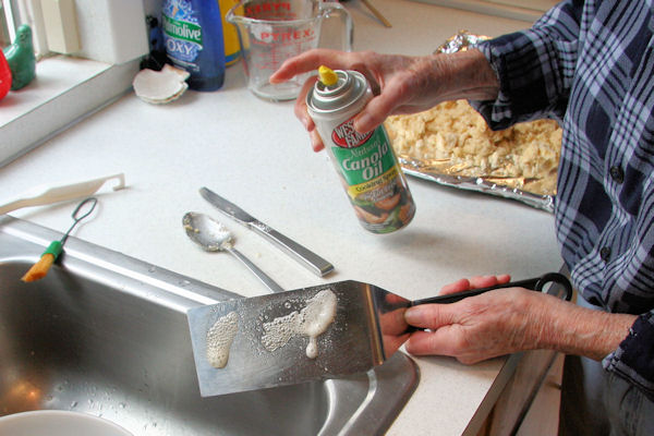 Step 17 - Oil a Spatula 