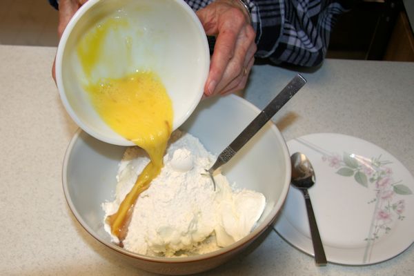 Step 16 - Egg into Bowl