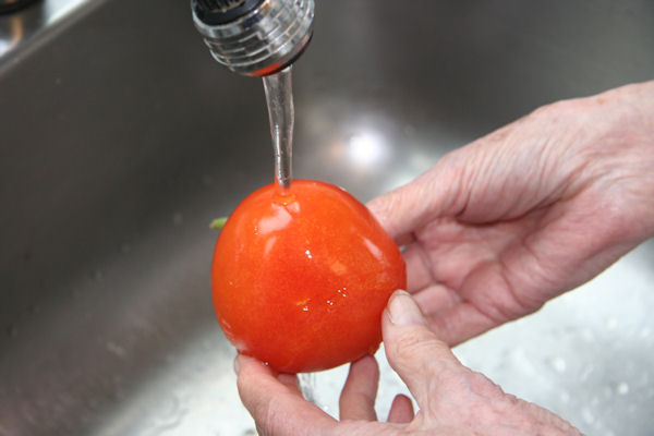 Step 3 - Wash Tomato