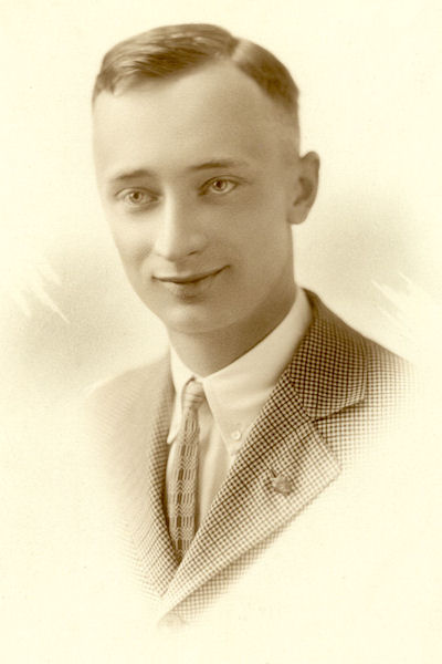 Mark D. Noll 1924 - 7 