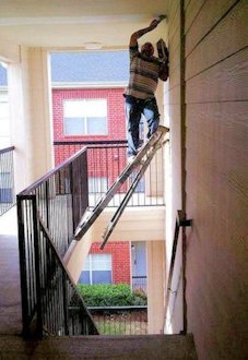 Ingenious Use of Ladder