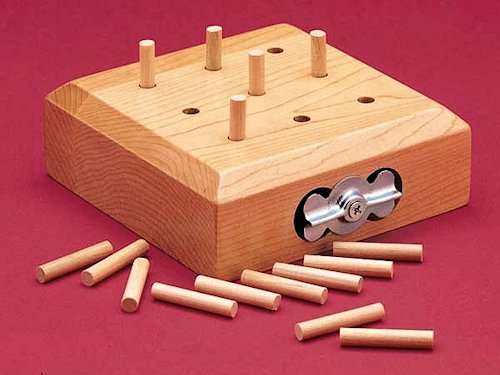 Peg Board Game - Photo 91