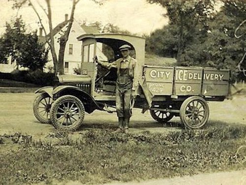 Ice Delivery Truck - Photo 157