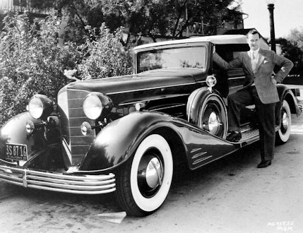 Robert Montgomery with this Cadillac Sport Phaeton - Page 21