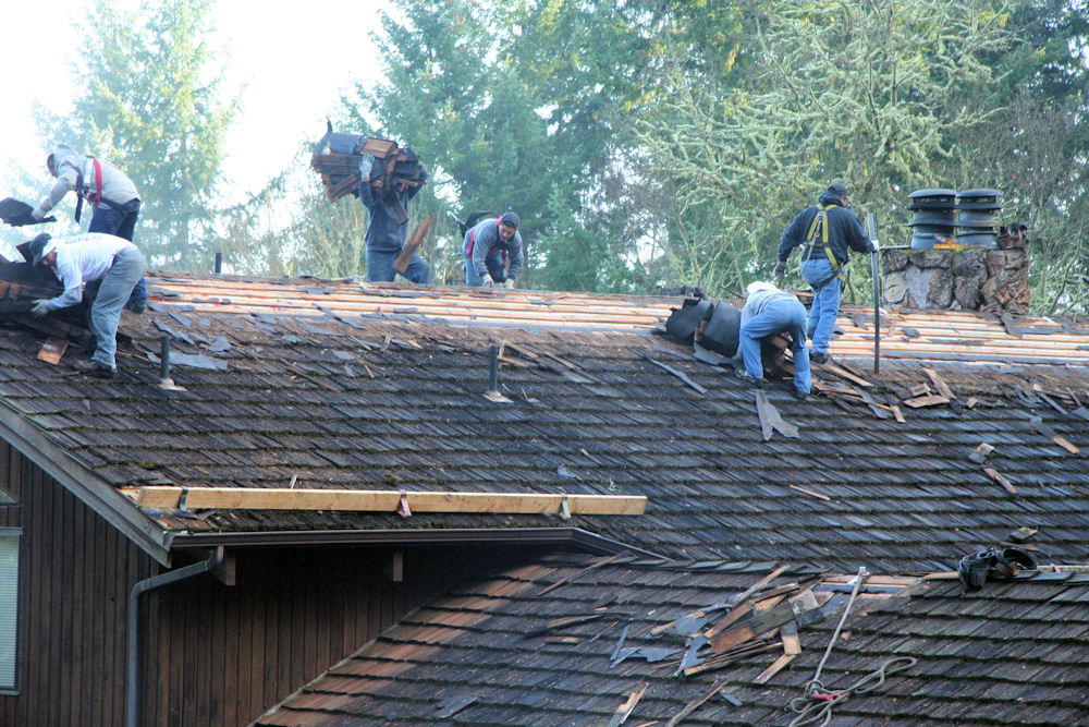 Noll Home Gets a New Roof