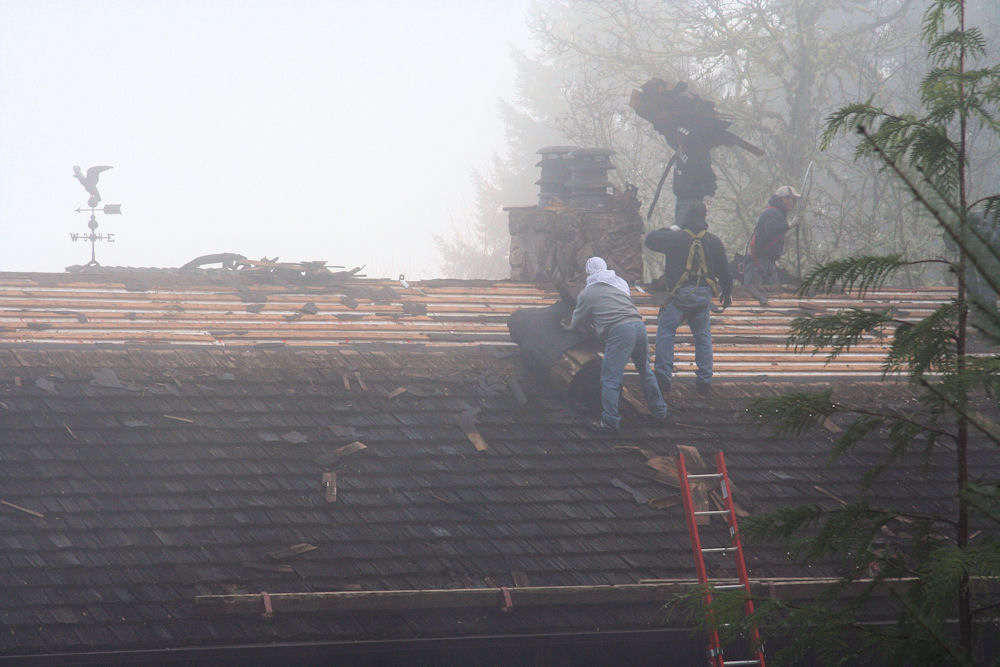 Noll Home Gets a New Roof