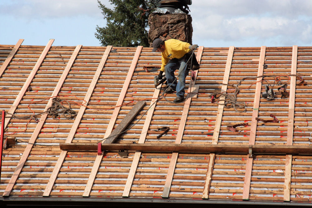 Noll Home Gets a New Roof