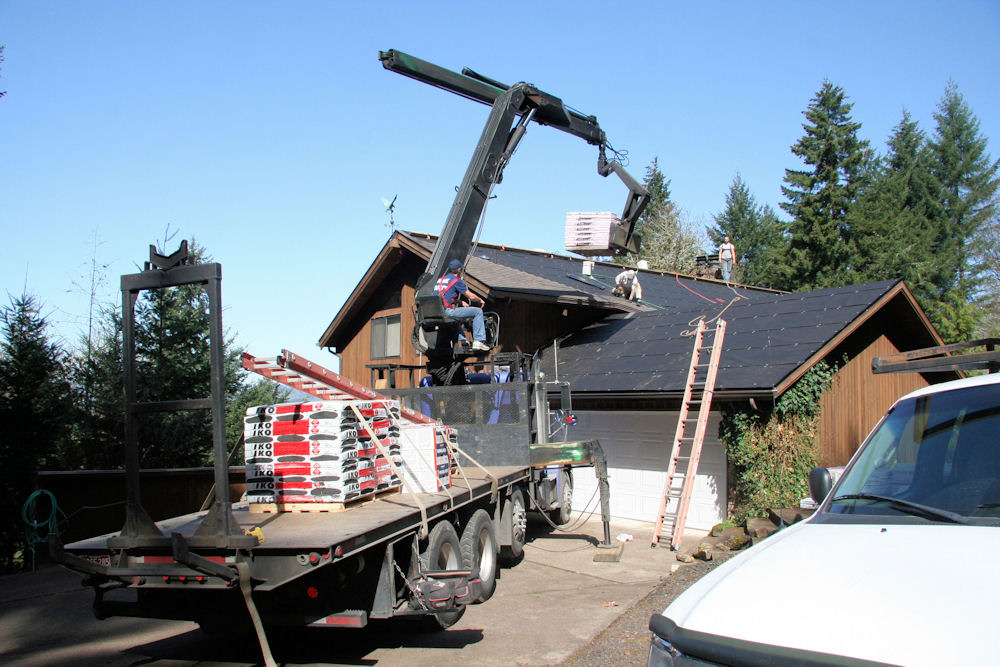 Noll Home Gets a New Roof