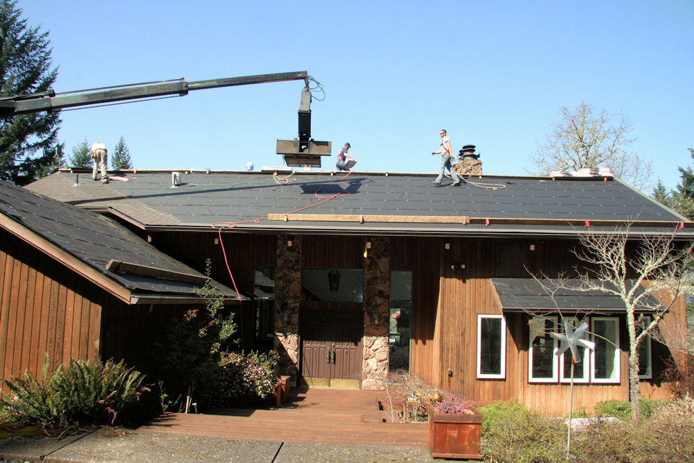 Noll Home Gets a New Roof