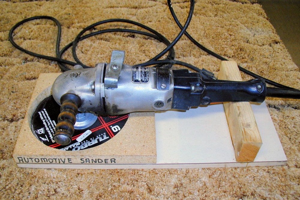 Automotive Sander - Black and Decker 