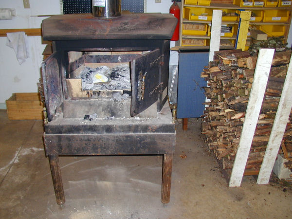 Paul's Shop Wood Stove