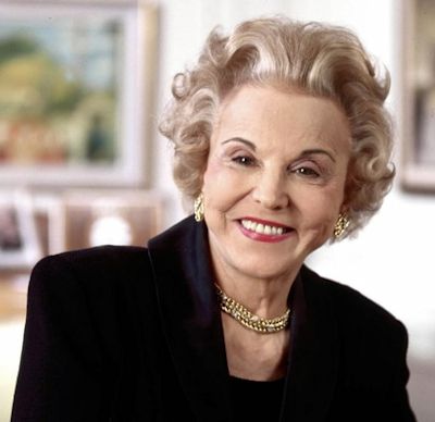  Ann Landers 