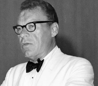  Earl Nightingale