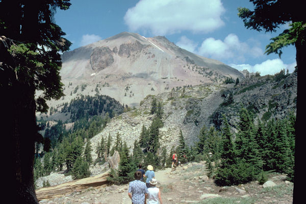 Trail to Bumpass Hell